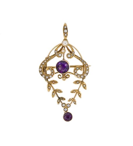 Lot 42 - An Edwardian amethyst and split pearl pendant/brooch