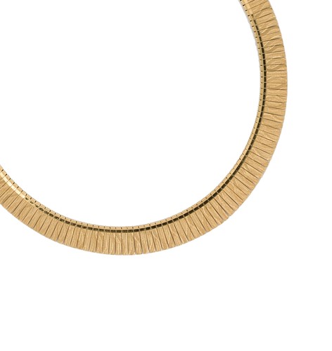 Lot 65 - A collarette style necklace