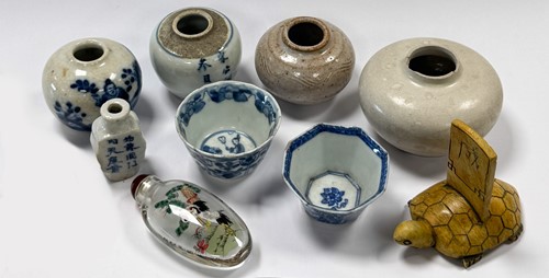 Lot 5 - Four small porcelain medicine jars, a glass...