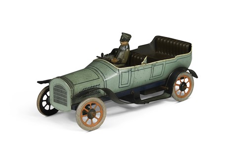 Lot 483 - A Bing (Germany) tinplate clockwork limousine with chauffeur