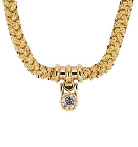 Lot 135 - A single stone diamond necklace