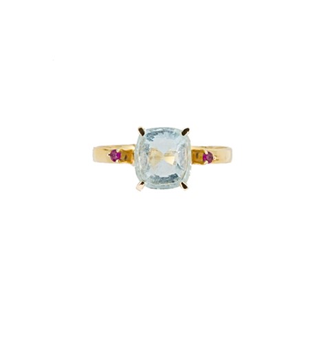 Lot 71 - An aquamarine and ruby ring