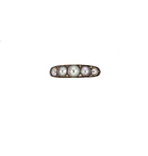 Lot 16 - A late Victorian 18ct gold pearl and diamond ring