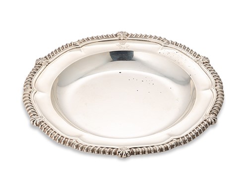 Lot 310 - A George IV silver soup bowl