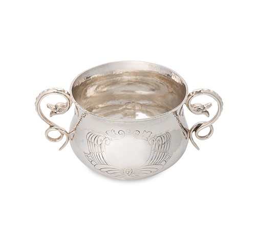 Lot 344 - A George V silver porringer