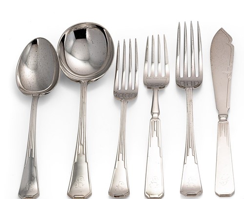 Lot 359 - A George VI part canteen of silver flatware