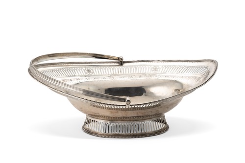 Lot 280 - A George III silver bread or fruit basket
