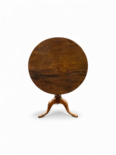 Lot 720 - A George III circular occasional table 73 x 86cm