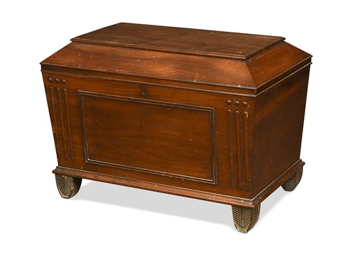 Lot 677 - A William IV mahogany cellaret