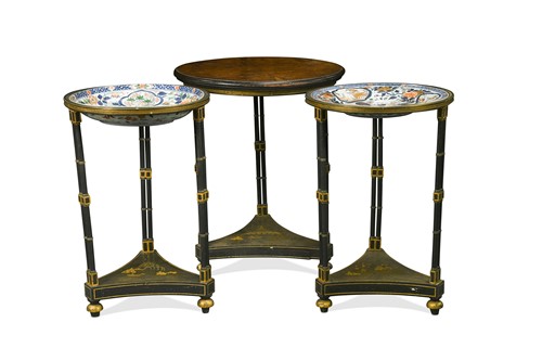 Lot 640 - A pair of Regency lacquered circular dish stands