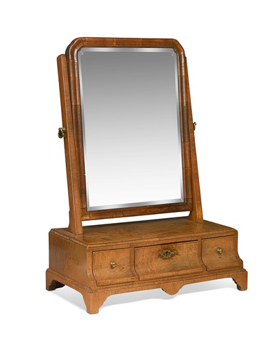 Lot 391 - A walnut toilet mirror, early 18th century