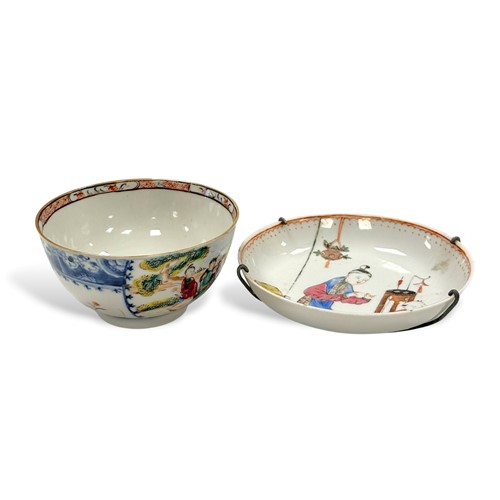 Lot 10 - A Chinese export porcelain Manchu small bowl, circa 1790