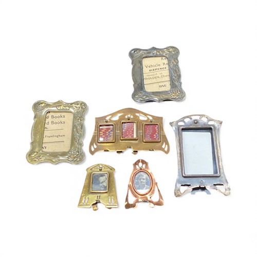 Lot 85 - A collection of miniature, mostly brass Art...