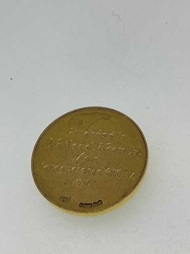 Lot 269 - A 9ct gold medallion, 'Dairy Shorthorn...