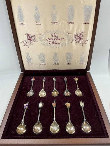 Lot 322 - A set of ten 'The Queen's Beasts' collection...