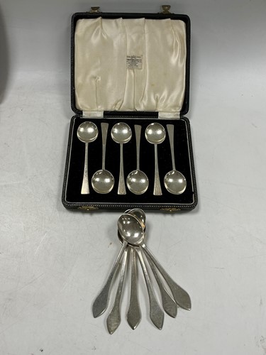 Lot 317 - Assorted English hallmarked flatware to...