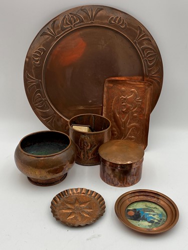 Lot 170 - A small collection of Art Nouveau and Arts &...