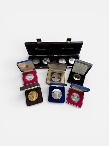 Lot 72 - Modern commemorative coins.