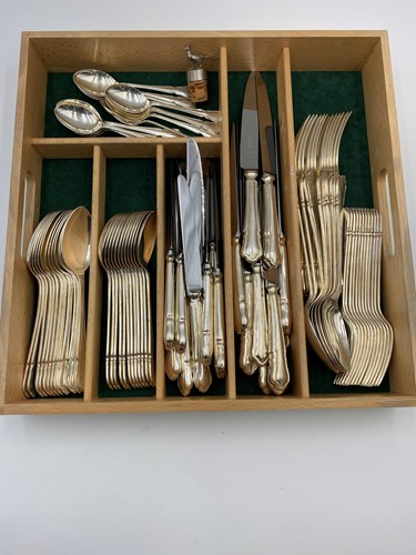 Lot 354 - A 12 place setting of Harrods electroplated...