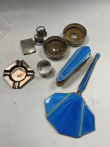 Lot 309 - A group of assorted silver items to include...