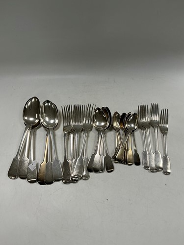 Lot 330 - A collection of English hallmarked silver...