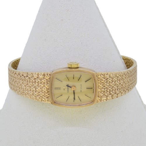 Lot 58 - A 9ct gold Omega De Ville wristwatch