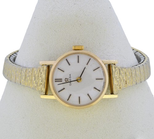 Lot 59 - An Omega wristwatch