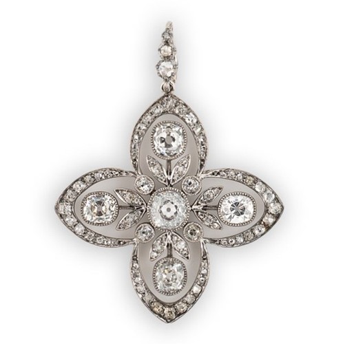 Lot 211 - An Edwardian diamond set floral pendant