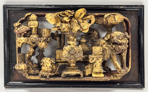 Lot 38 - A Chinese carved and gilded wood panel, late Qing Dynasty