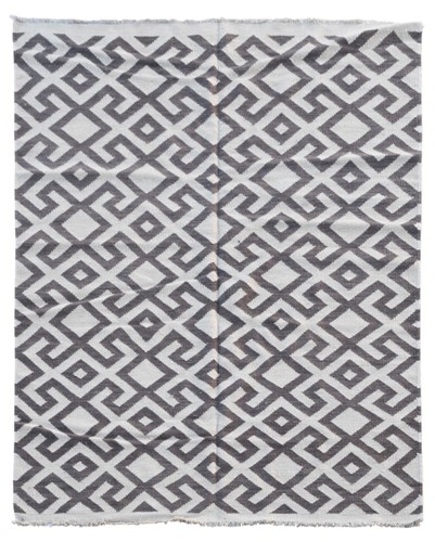 Lot 206 - A contemporary kelim carpet