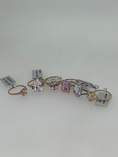 Lot 260 - A collection of six hallmarked 9ct gold...