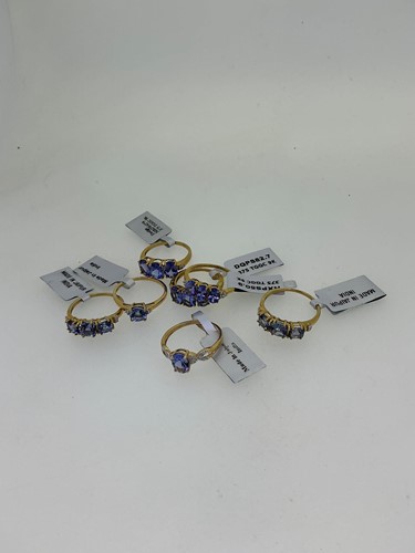 Lot 262 - A collection of seven hallmarked 9ct gold...
