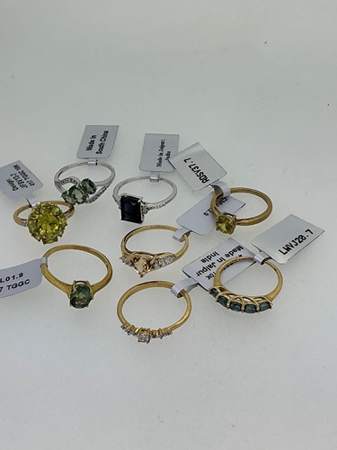 Lot 258 - A collection of eight hallmarked 9ct gold...