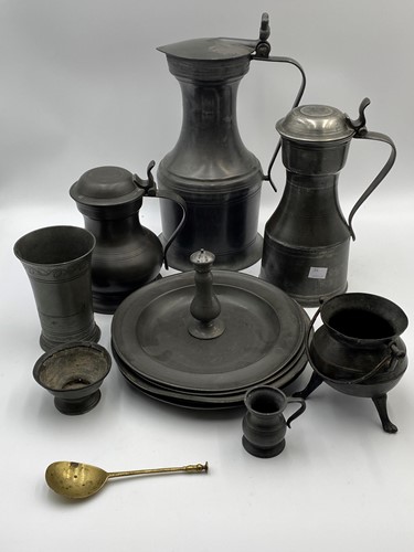 Lot 78a - 18th century and later pewter wares to include...