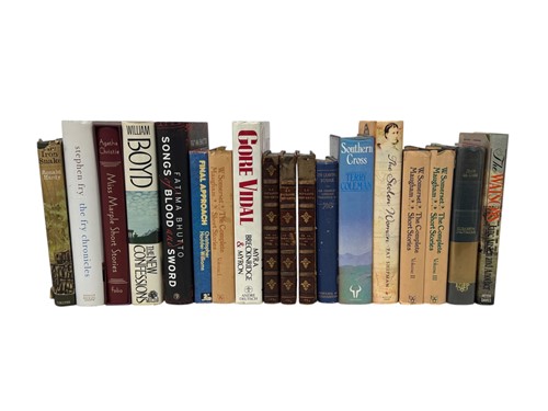 Lot 242 - Various Folio Society and books to include:...