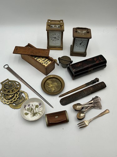 Lot 167 - A small collection of silverware, letter...