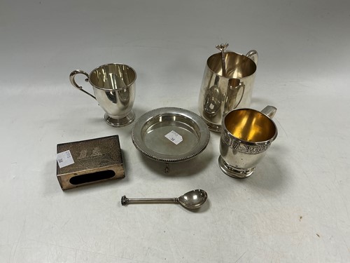 Lot 300 - A group of assorted hallmarked silver items to...