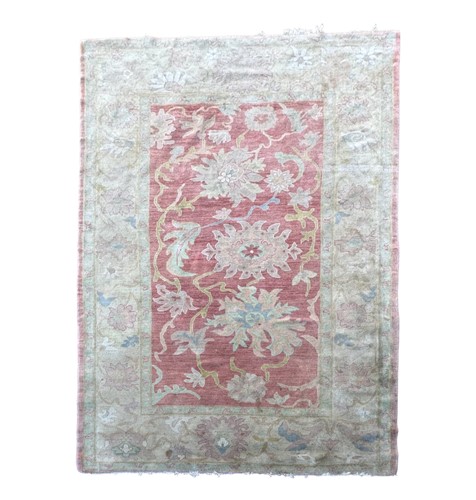 Lot 826 - A Ziegler style rug 285 x 212cm