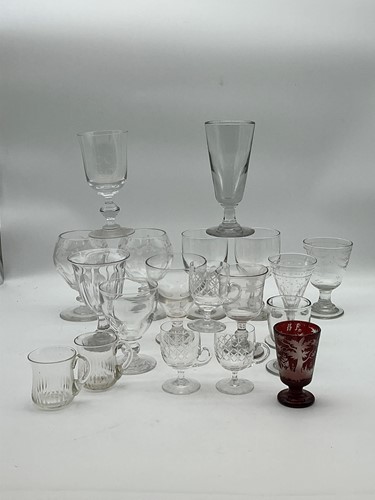 Lot 67 - A collection of 19th century and later glasses