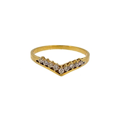 Lot 16 - A diamond set wishbone style ring