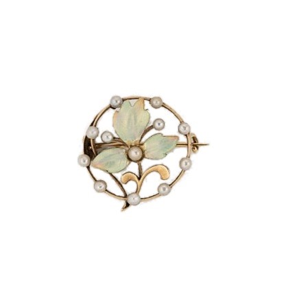 Lot 97 - An Edwardian enamel and seed pearl brooch