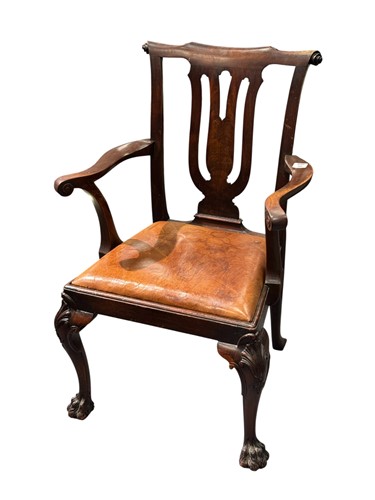 Lot 700 - A Chippendale style mahogany armchair with...