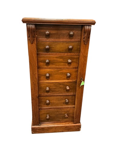 Lot 418 - A 19th century walnut Wellington chest 104 x...