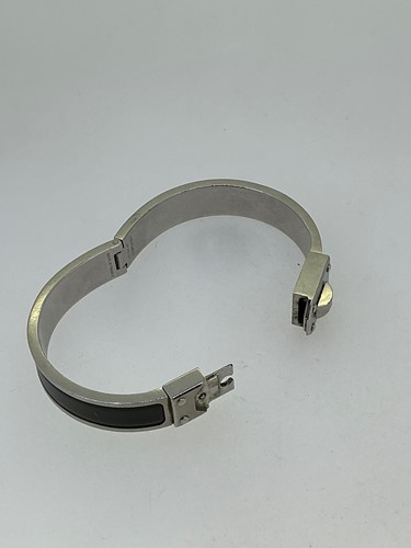 Lot 174 - Hermés - A Men's Kelly bracelet, approximate...