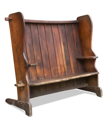 Lot 197 - An Arts & Crafts elm settle