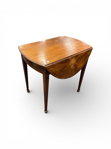Lot 608 - An early 19th century mahogany end or lamp...