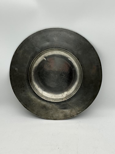 Lot 52 - Early 19th century pewter dish with wide rim,...