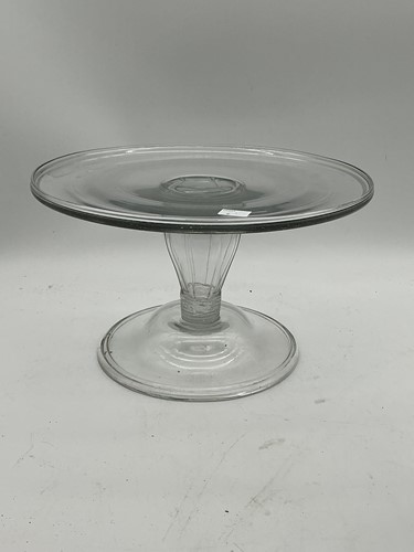 Lot 77 - A Georgian glass tazza with faceted...