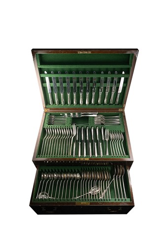 Lot 425 - An Elizabeth II canteen of silver cutlery and flatware