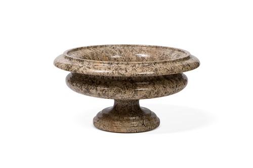 Lot 76 - A marble tazza